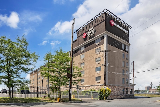 Gallery - Best Western Plus Newark Airport West
