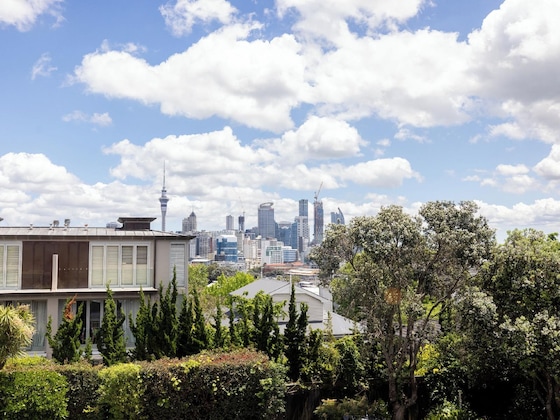 Gallery - Auckland Rose Park Hotel
