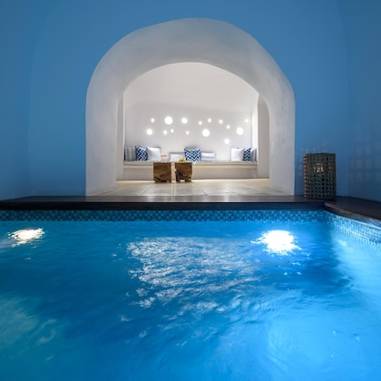Gallery - Nefeles Luxury Suites