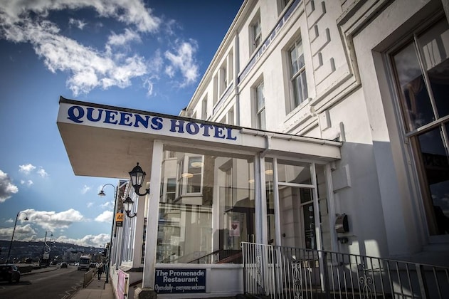 Gallery - The Queens Hotel