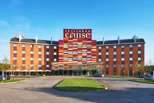 Gallery - Hotel Cruise