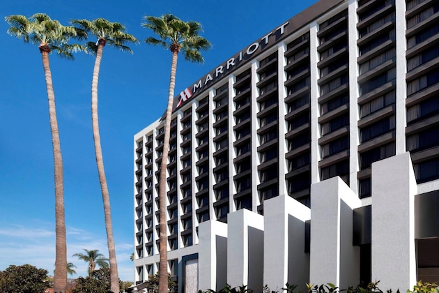 Gallery - Beverly Hills Marriott