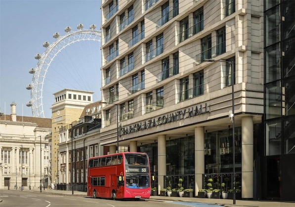 Gallery - Park Plaza County Hall London