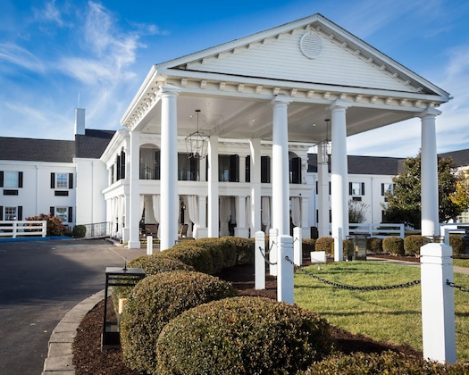 Gallery - The Campbell House Lexington, Curio Collection By Hilton