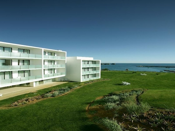 Gallery - Memmo Baleeira - Design Hotels
