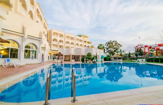 Gallery - Houria Palace - Couples and Families only