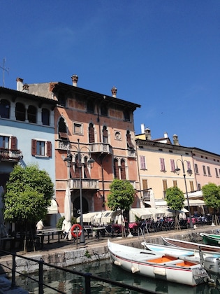 Gallery - Plaza