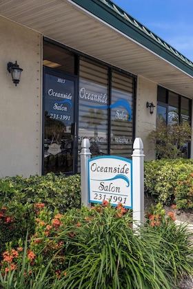 Gallery - Ocean Breeze Inn Vero Beach