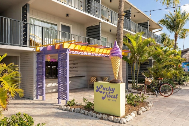 Gallery - Three Waters Resort And Marina, Islamorada, A Tribute Portfolio Resort