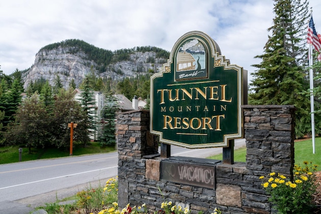 Gallery - Tunnel Mountain Resort