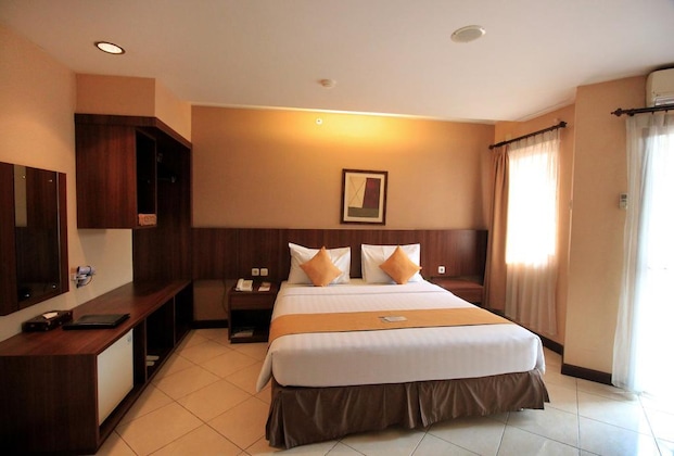 Gallery - Youre.At - The Majesty Apartment