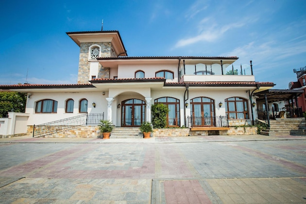 Gallery - Helena Vip Villas And Suites