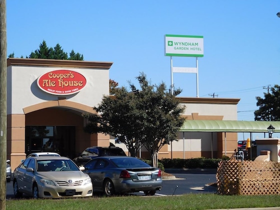 Gallery - Wyndham Garden Greensboro