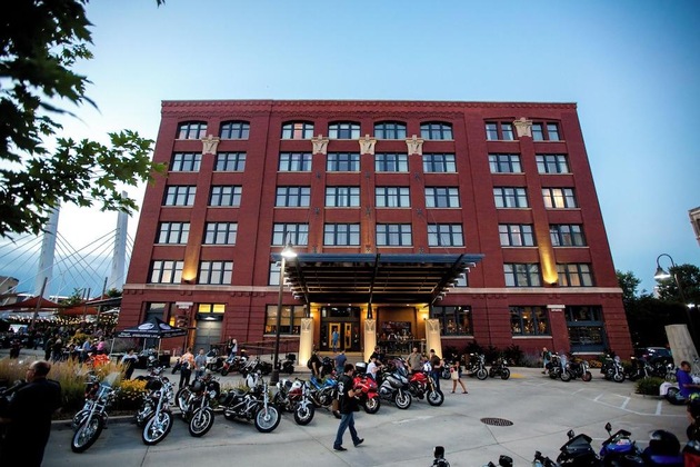 Gallery - The Iron Horse Hotel