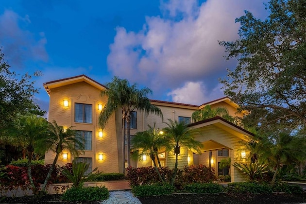 Gallery - La Quinta Inn by Wyndham Deerfield Beach I-95 at Hillsboro E