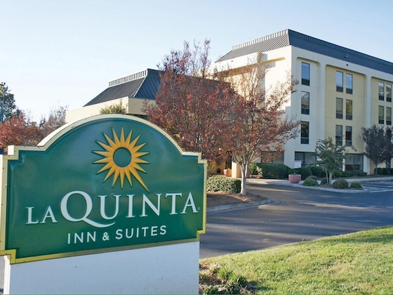 Gallery - La Quinta Inn & Suites By Wyndham Charlotte Airport North