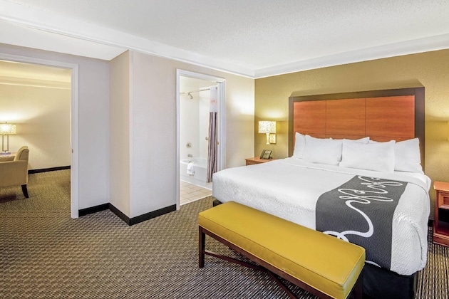 Gallery - La Quinta Inn & Suites By Wyndham San Antonio Airport