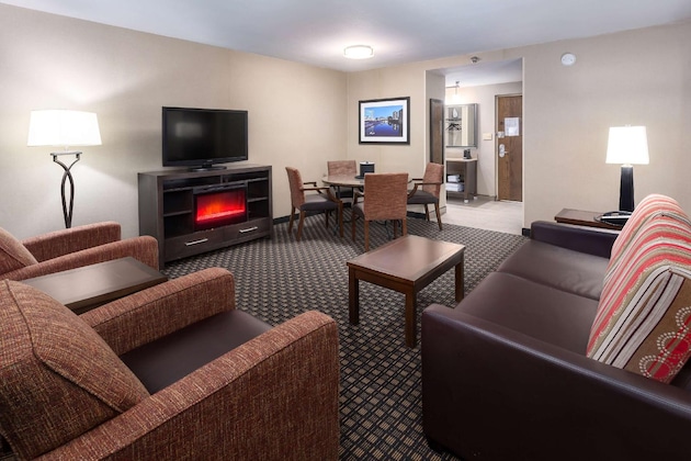 Gallery - Best Western Plus Ramkota Hotel