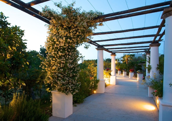 Gallery - Hotel Al Mulino - Mediterranean Garden Retreat In Anacapri
