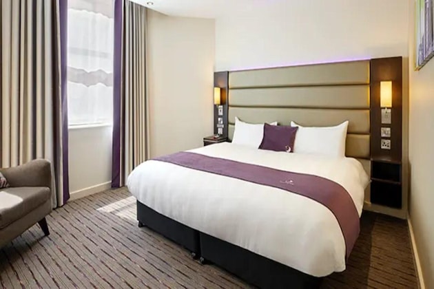 Gallery - Premier Inn Dublin Airport