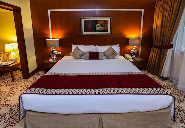 Gallery - Ramee Royal Hotel