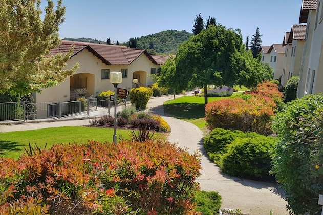 Gallery - Tzuba Hotel