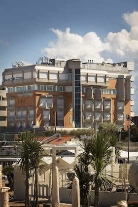 Gallery - City Hotel