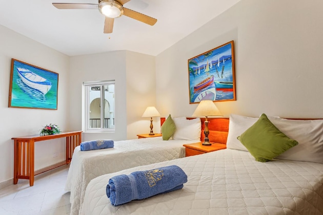 Gallery - Sunbreeze Suites