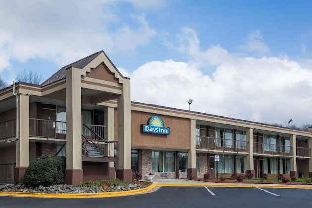 Gallery - Days Inn By Wyndham Charlotte Airport North