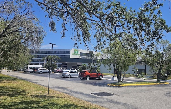 Gallery - Holiday Inn St Petersburg N - Clearwater By Ihg
