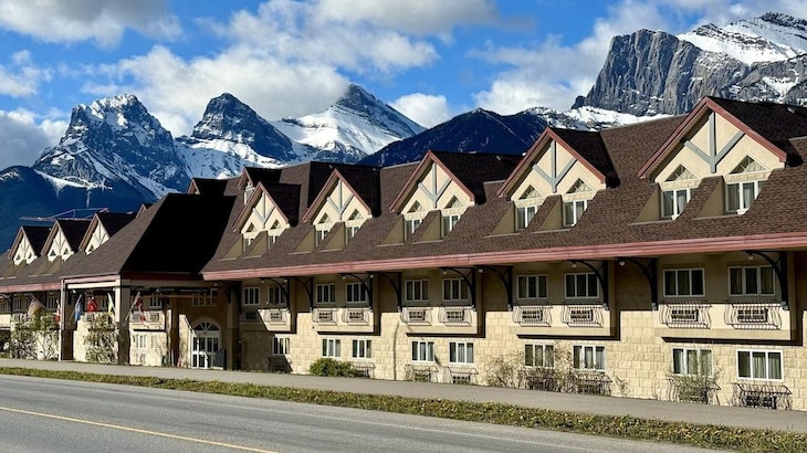 Gallery - Canmore Inn & Suites