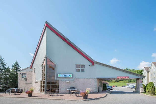 Gallery - Clarion Pointe Quebec Airport
