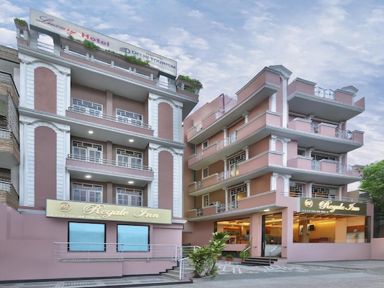 Gallery - Regale Inn