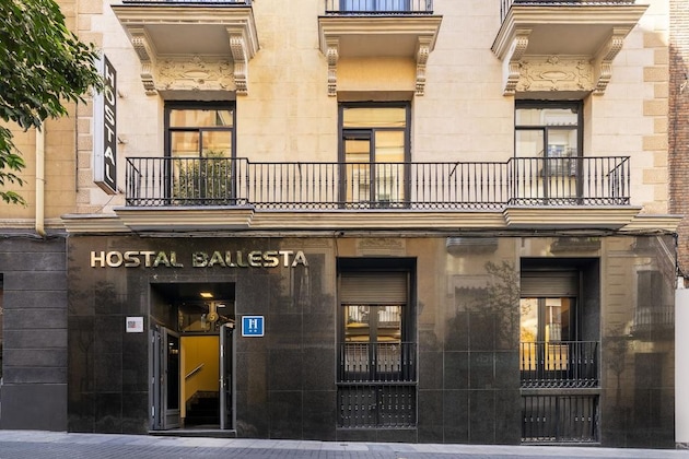 Gallery - Hostal Ballesta