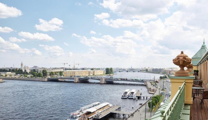 Gallery - River Palace Hotel
