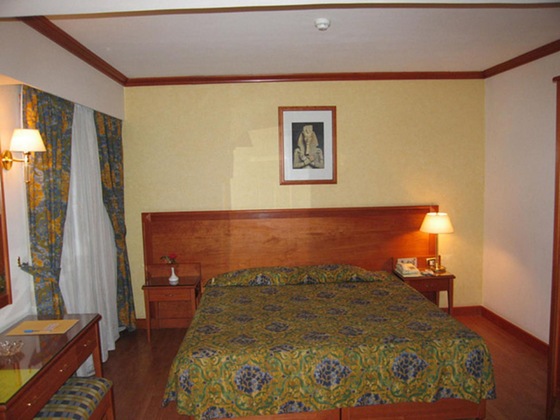 Gallery - Philippe Luxor Hotel