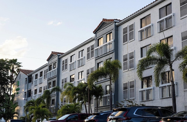 Gallery - Holiday Inn & Suites Boca Raton - North, An Ihg Hotel