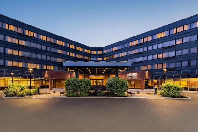 Gallery - Crowne Plaza Edison By Ihg