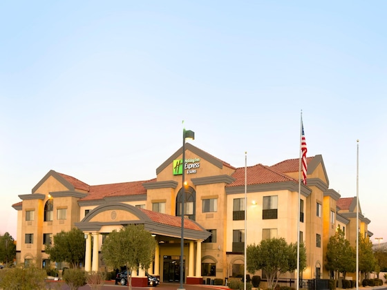 Gallery - Holiday Inn Express Hotel & Suites Barstow-Outlet Center By Ihg