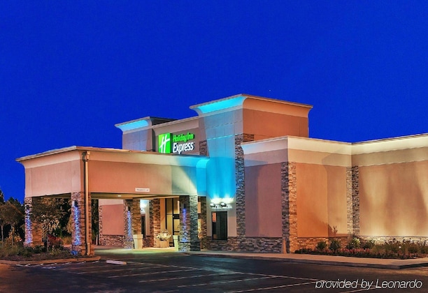 Gallery - Holiday Inn Express Little Rock Airport By Ihg