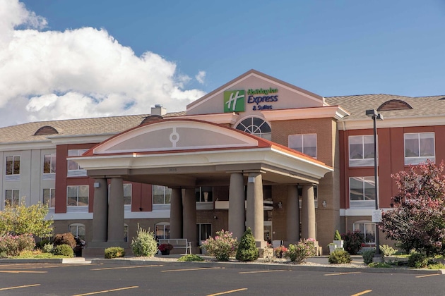 Gallery - Holiday Inn Express Hotel & Suites Vestal By Ihg