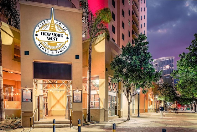 Gallery - Embassy Suites San Diego Bay Downtown