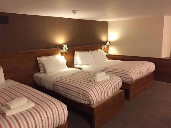 Gallery - Edinburgh House Hotel