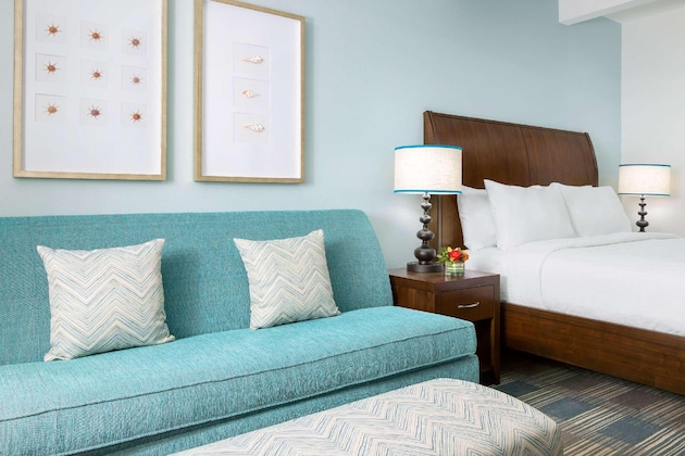 Gallery - Holiday Inn Key Wester