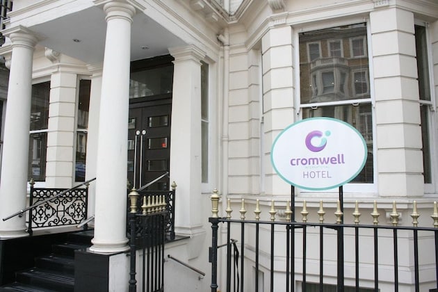 Gallery - Cromwell International Hotel
