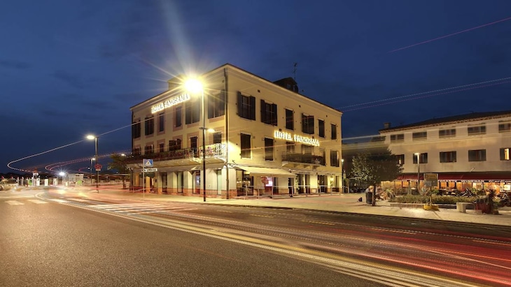 Gallery - Hotel Panorama