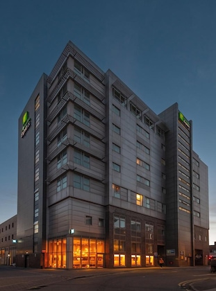 Gallery - Holiday Inn Express Swindon City Centre By Ihg