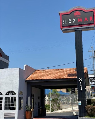 Gallery - The Lexmar Dodger Stadium Hollywood