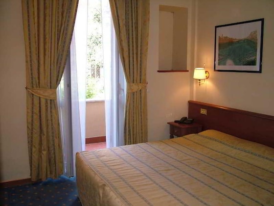 Gallery - Midi Hotel