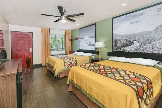 Gallery - Super 8 By Wyndham Austin University Downtown Area